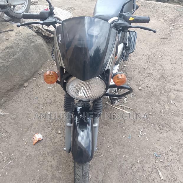 TVS HLX 125 2025 Black - thumbnail 9