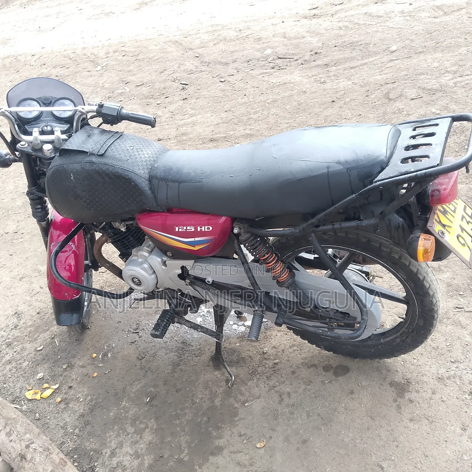 Bajaj Boxer 125 2025 Red