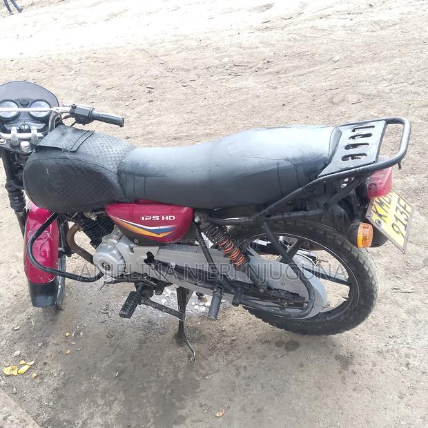 Bajaj Boxer 125 2025 Red - thumbnail 7
