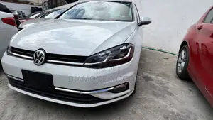 Volkswagen Golf 2019 Pearl