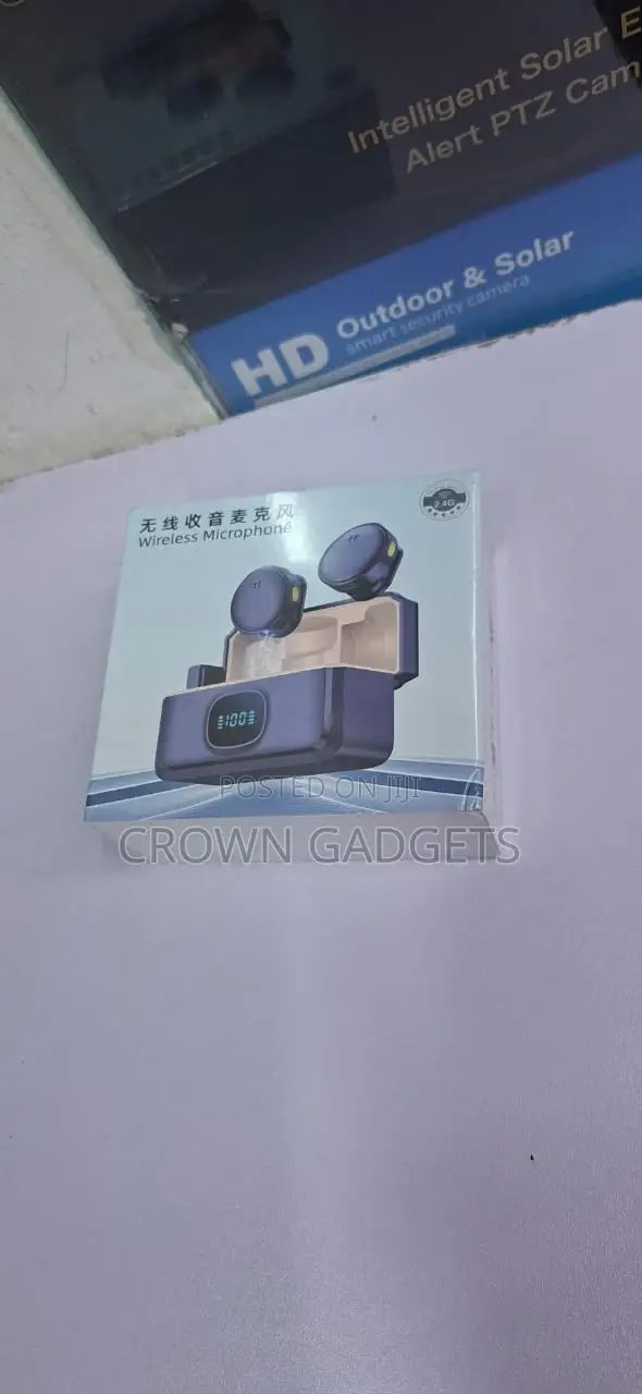 Q8 2.4g Wireless Lavalier Microphone for Content Creators