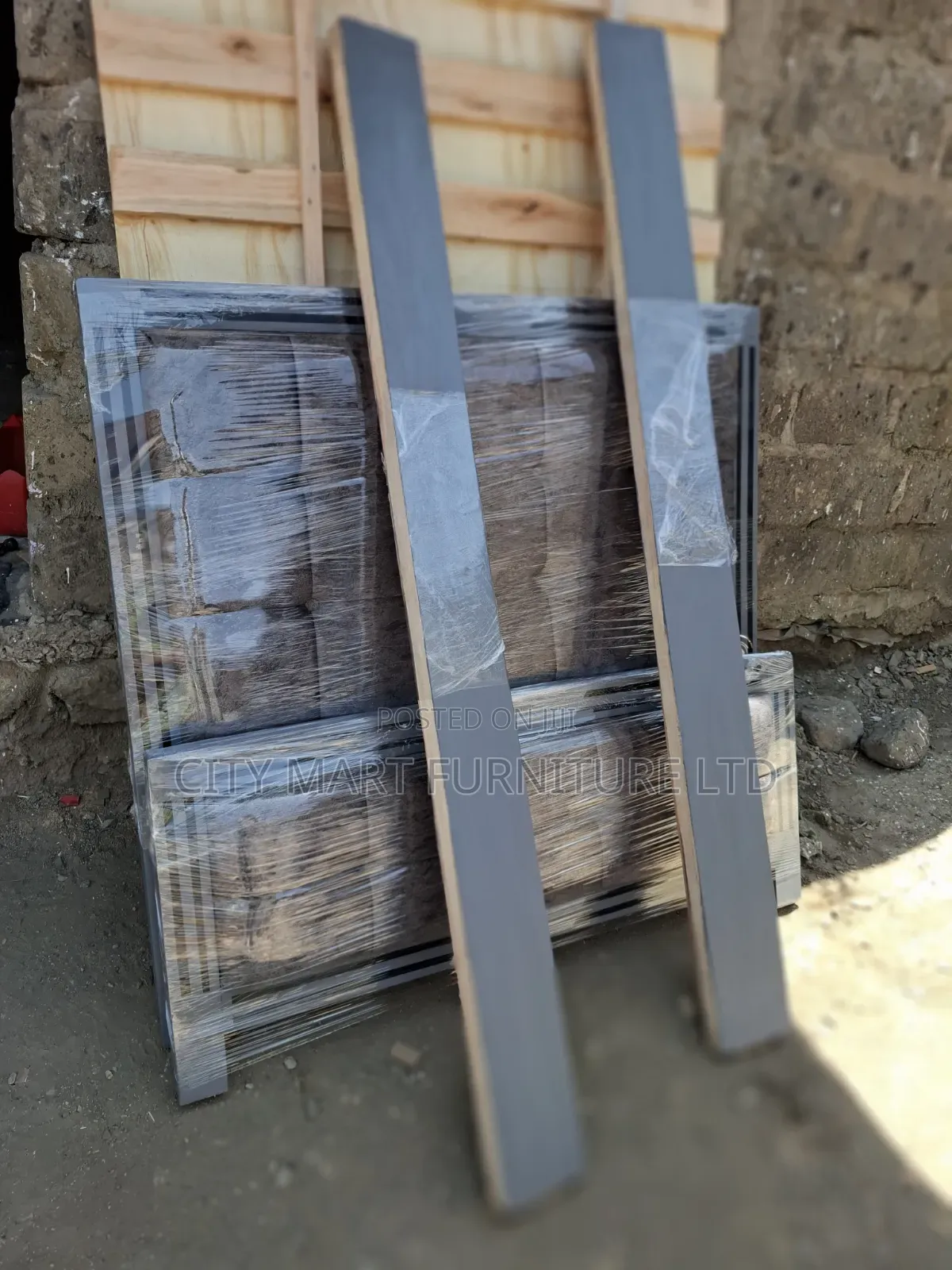 Looking Modern Mocket Beds on Offer!