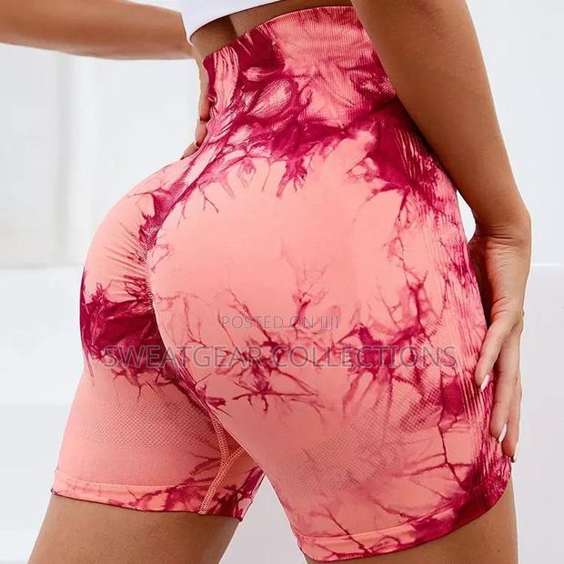 High Waisted Tie Dye Workout Seamless Biker Shorts - thumbnail 6