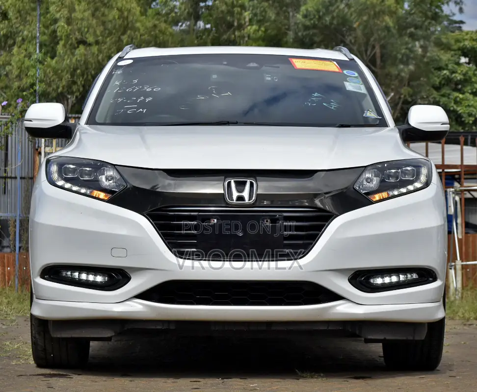 Honda Vezel 2018 White