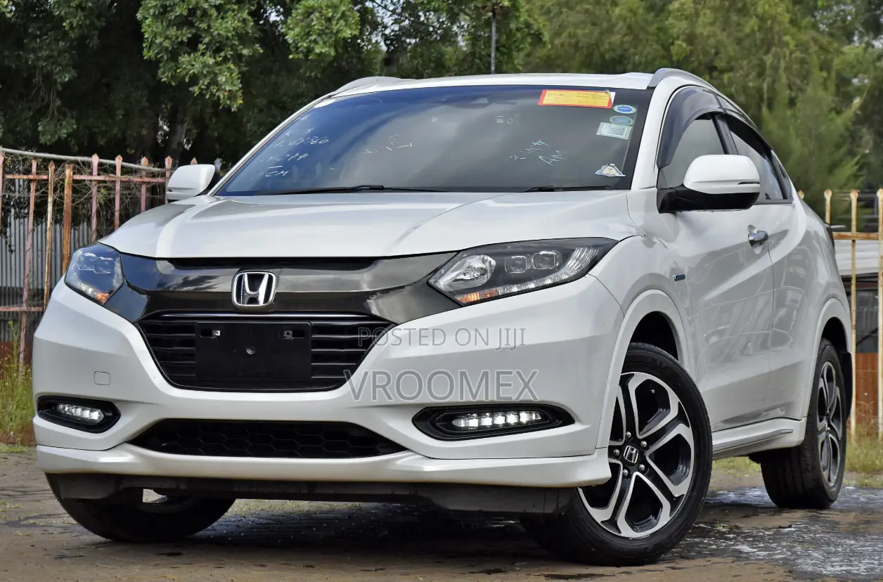 Honda Vezel 2018 White