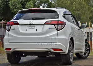 Honda Vezel 2018 White