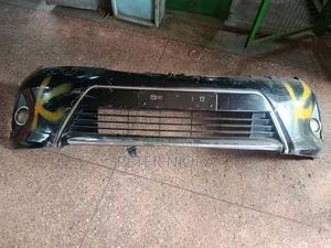 Auris 2013 Front Bumper