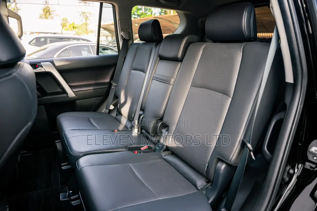 Toyota Land Cruiser Prado 2.8 2019 Black
