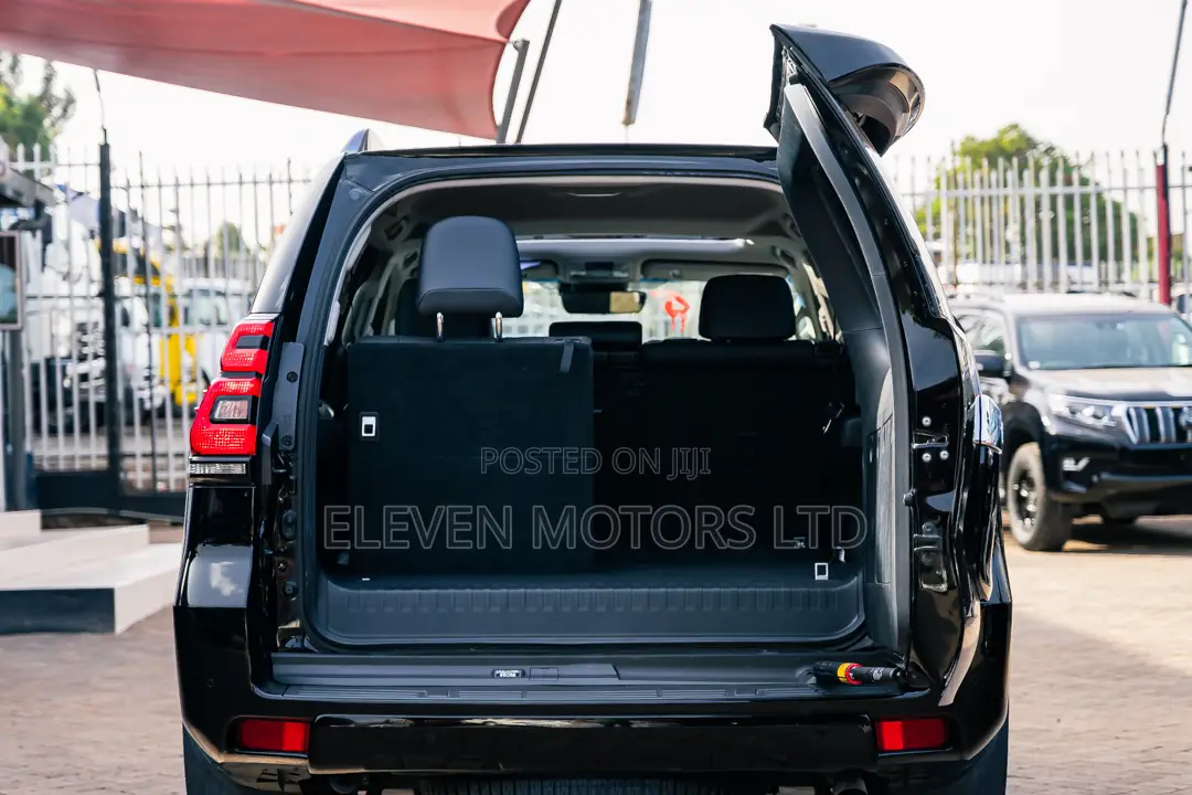 Toyota Land Cruiser Prado 2.8 2019 Black