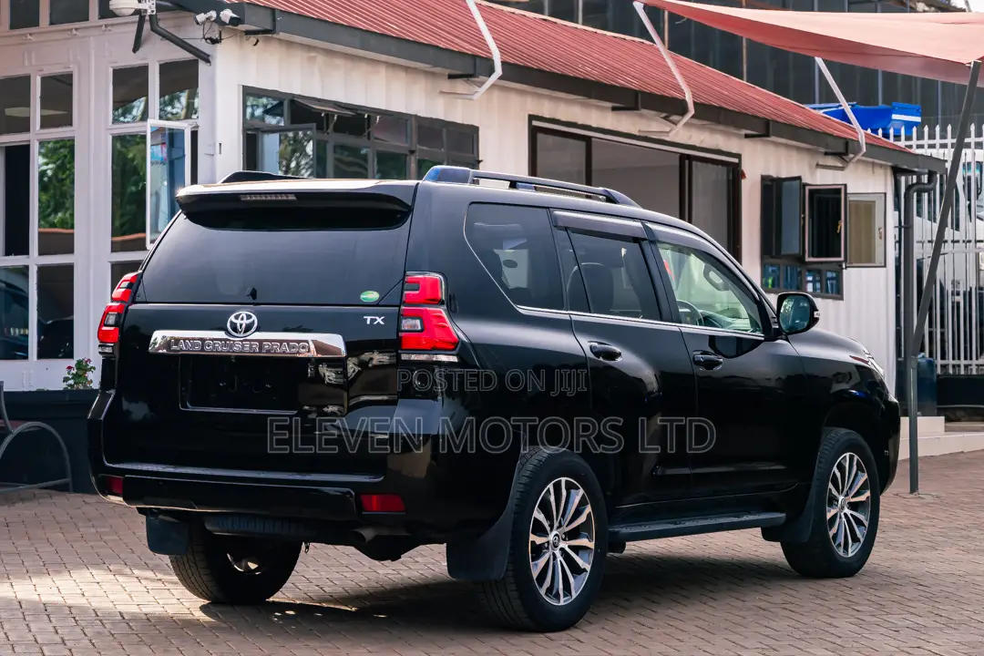Toyota Land Cruiser Prado 2.8 2019 Black