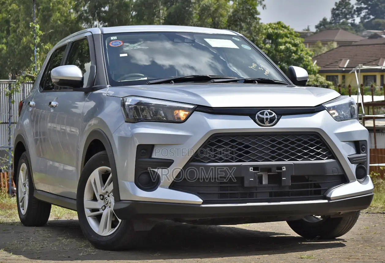 Toyota Raize 2019 Silver