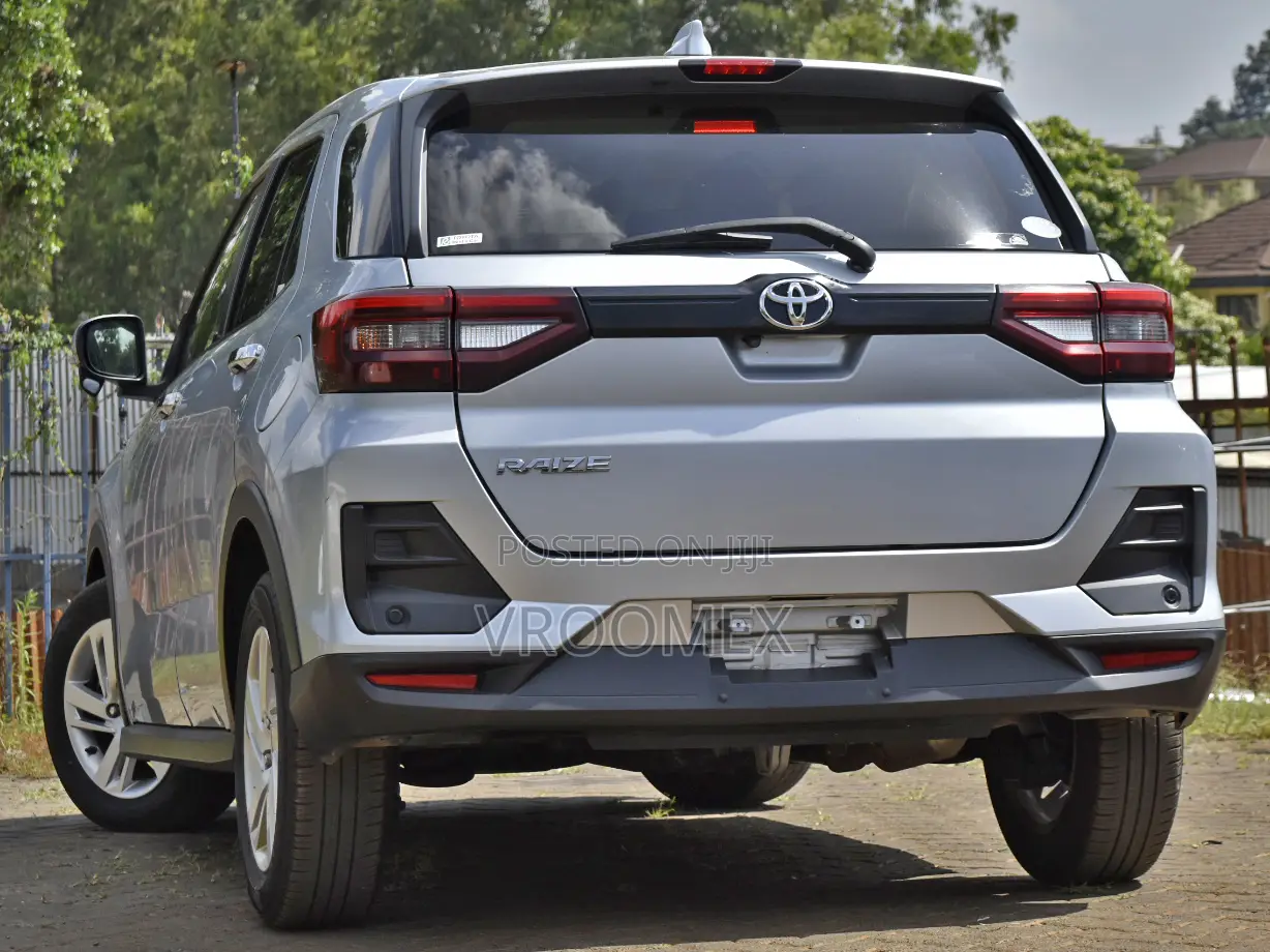 Toyota Raize 2019 Silver