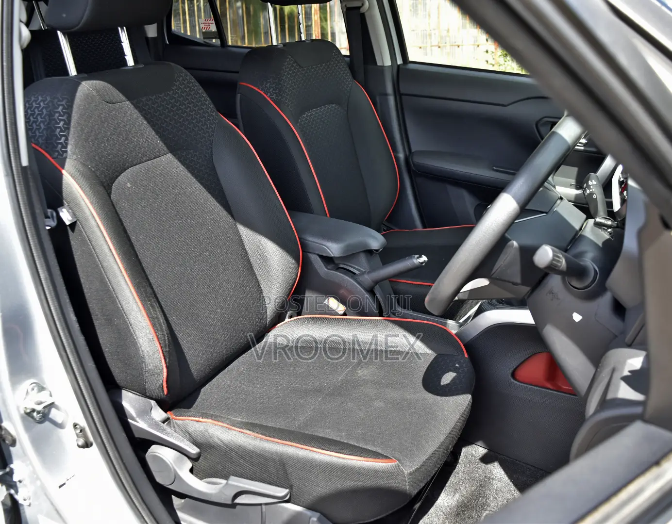 Toyota Raize 2019 Silver