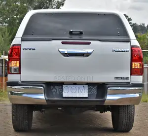 Toyota Hilux 2018 White