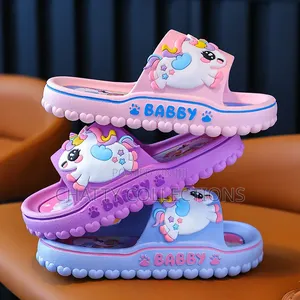 Girl's Slides Size: 26-37 Shades: Pink and Purple