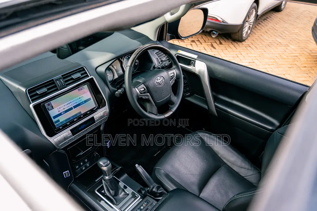 Toyota Land Cruiser Prado 2.8 2020 Black
