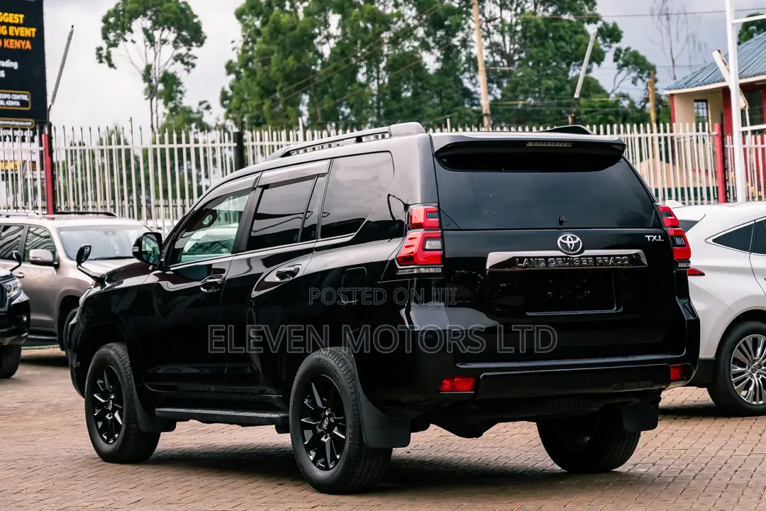 Toyota Land Cruiser Prado 2.8 2020 Black