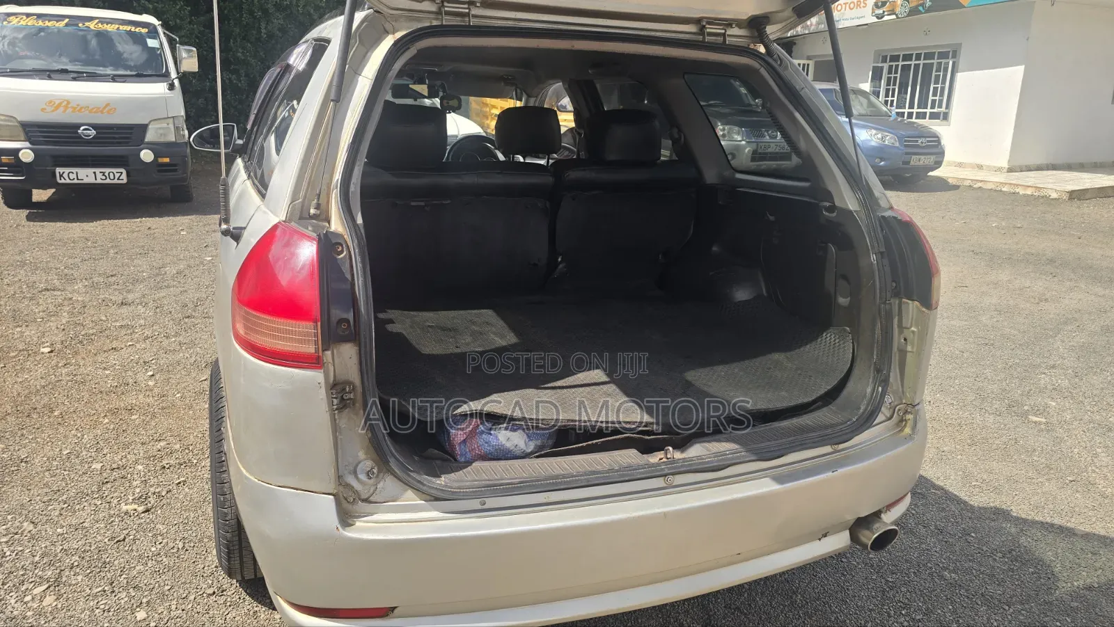 Nissan Wingroad 2004 Silver