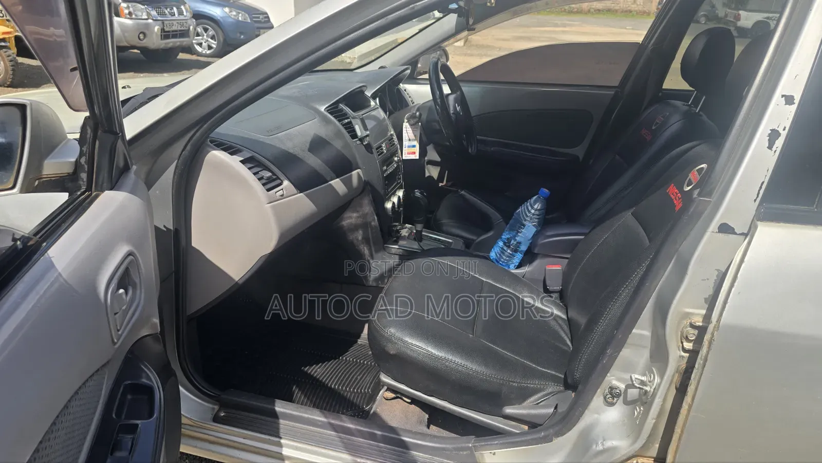 Nissan Wingroad 2004 Silver