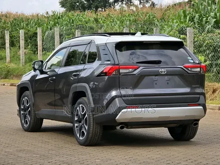 Toyota RAV4 Adventure AWD 2020 Matt Black