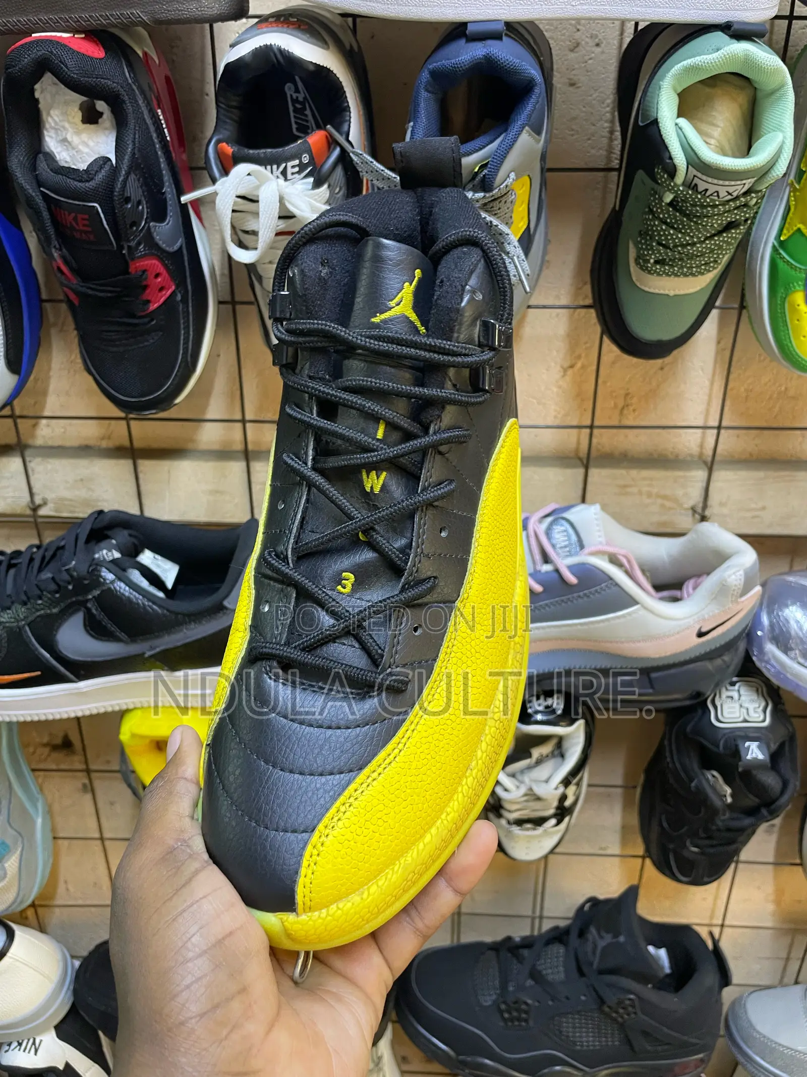 Nike Air Jordan 12 Jumpman