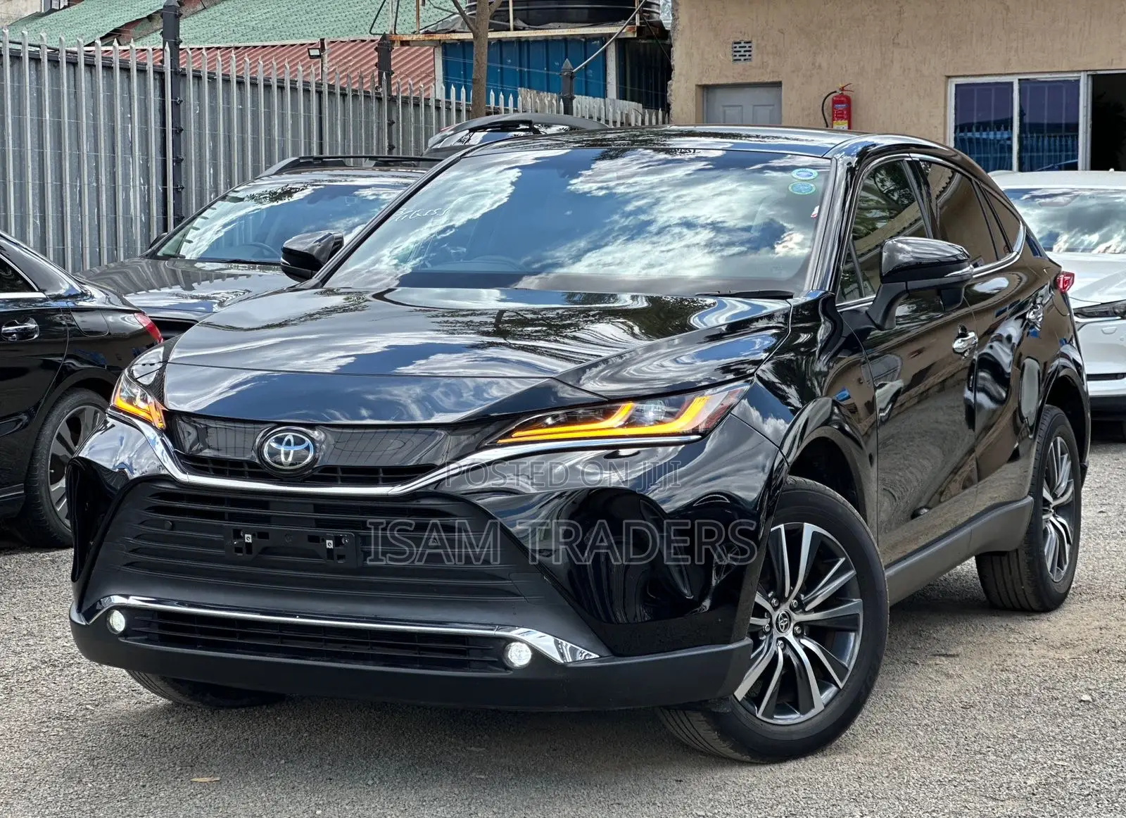Toyota Harrier G 2020 Black