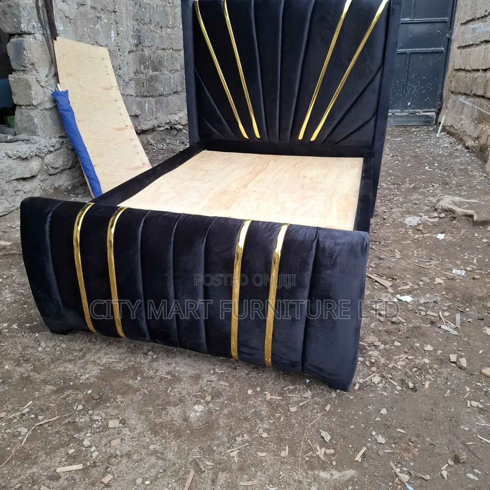 Dynamic Modern Chester Kingsize Beds on Offer!