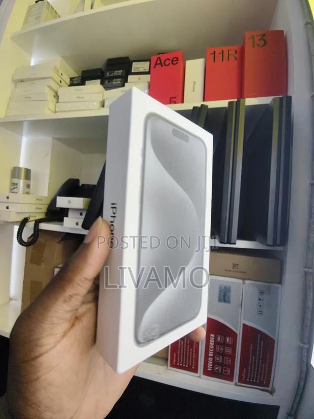 New Apple iPhone 15 Pro Max 256 GB - thumbnail 4