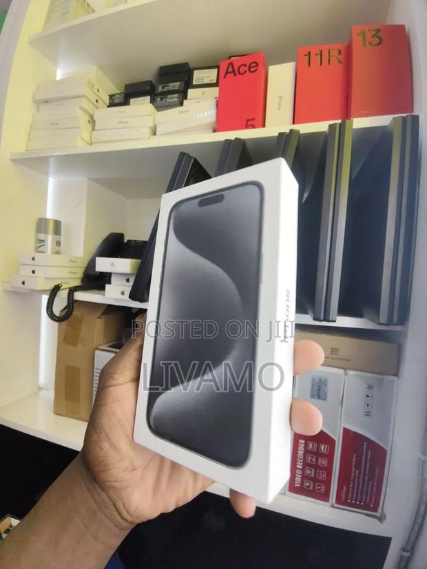 New Apple iPhone 15 Pro Max 256 GB - thumbnail 7