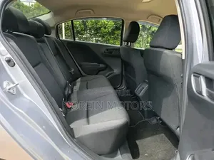 Honda Grace 2018 Silver