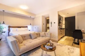 Modern Upperhill Studio With a Heated Rooftop Pool