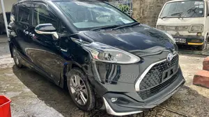 Toyota Sienta 2019 Black