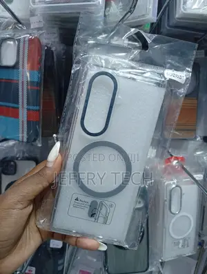 Clear Magnetic Phone Case Designed for the Samsung Galaxy Z Fold7.