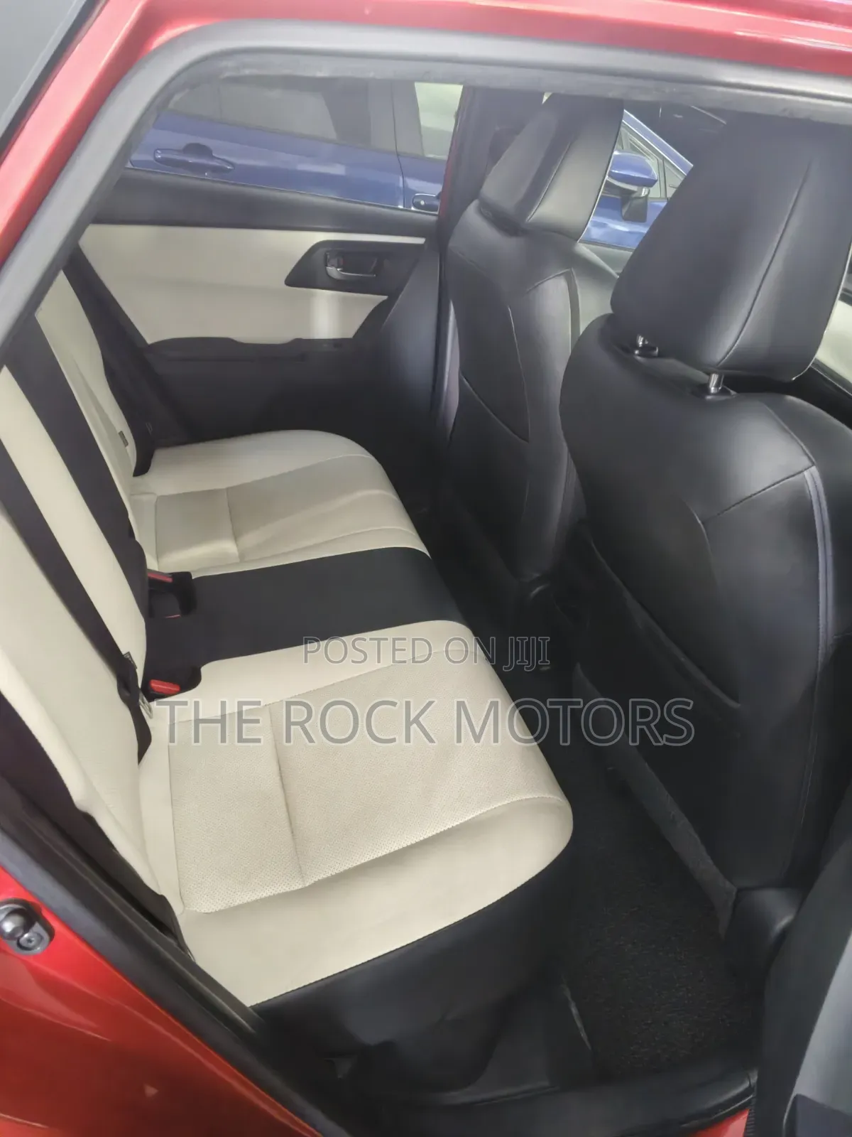Toyota Auris 2018 Red