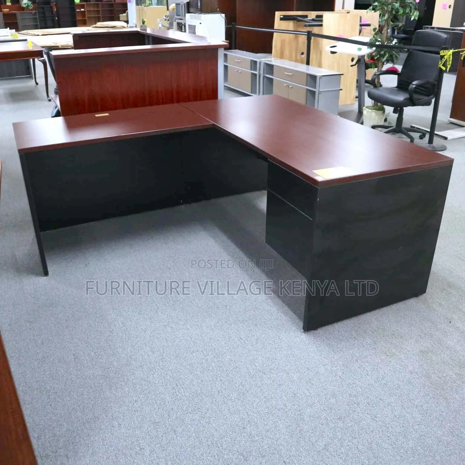 1400mm Customized Brown Curved Computer Desk