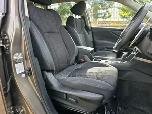 Subaru Forester Premium AWD 2019 Gray