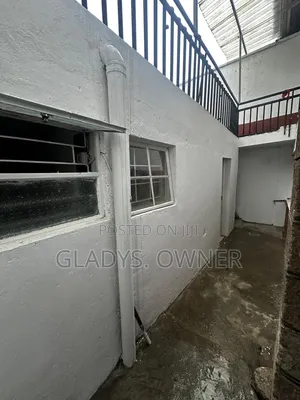 3bdrm Maisonette in Woodley Court for rent