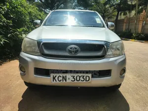 Toyota Hilux 2010 Silver