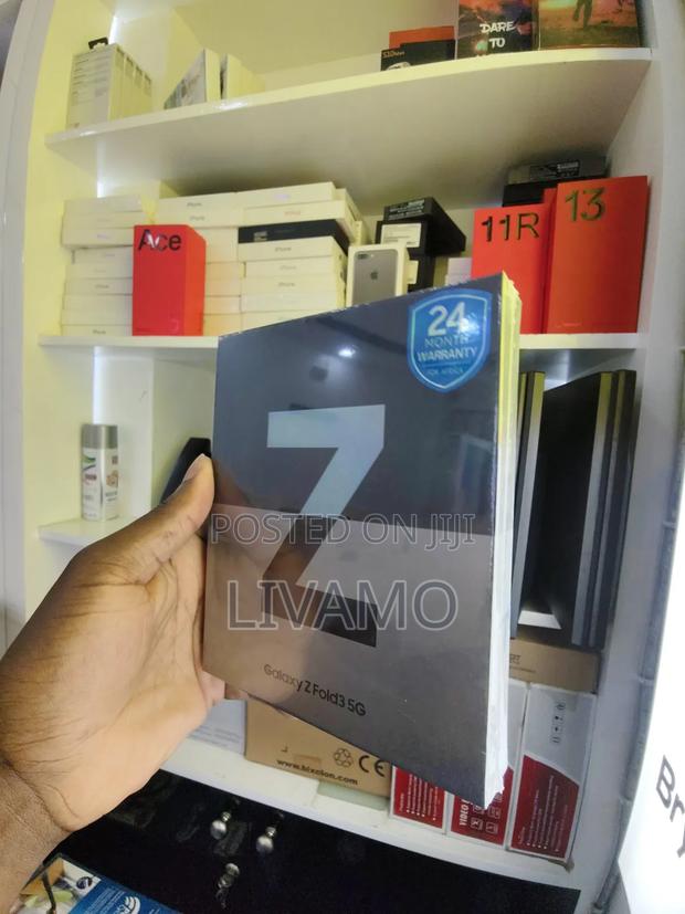New Samsung Galaxy Z Fold 3 256 GB Black - thumbnail 4