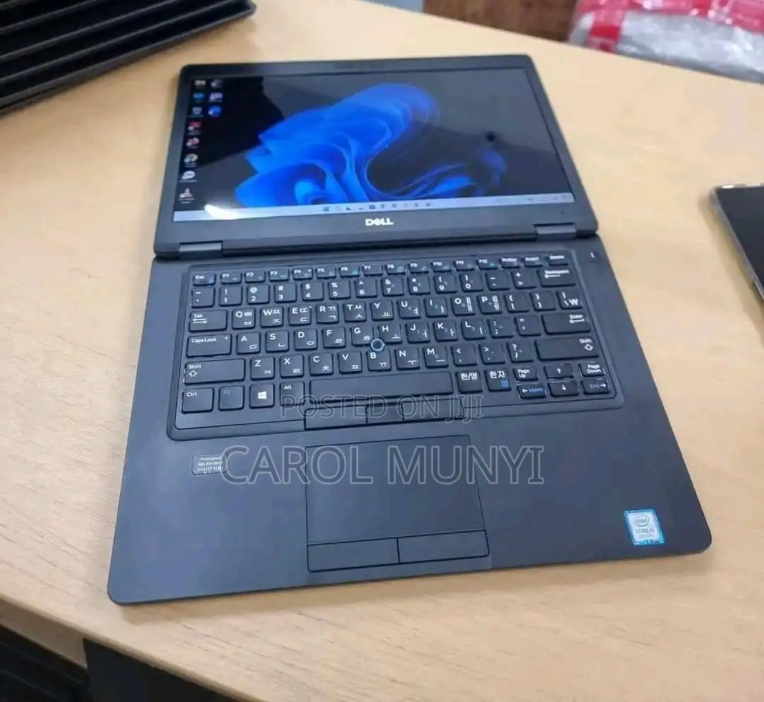 Laptop Dell Precision 5470 8GB Intel Core i5 SSD 256GB