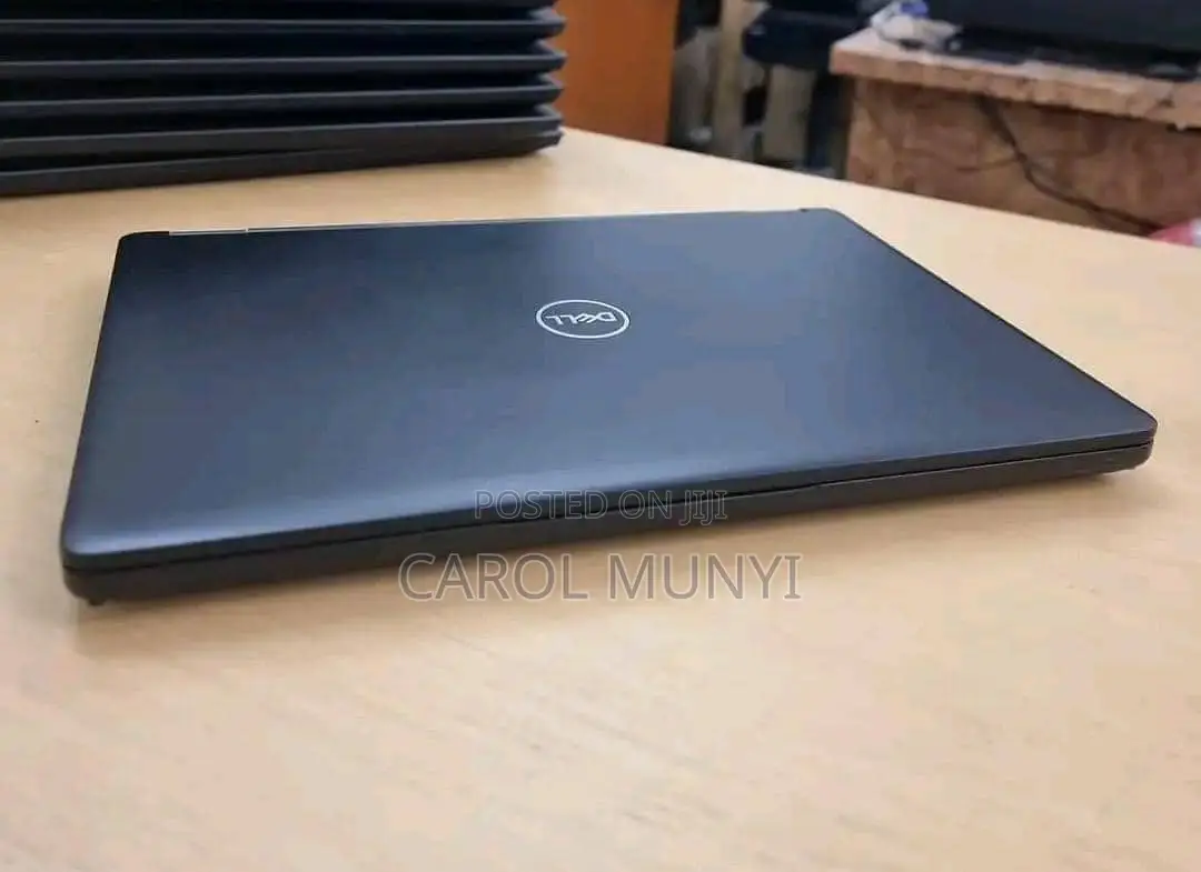 Laptop Dell Precision 5470 8GB Intel Core i5 SSD 256GB