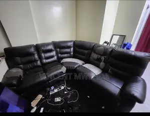 5 Seater Recliner, Aire Leather, Needs Upholstery