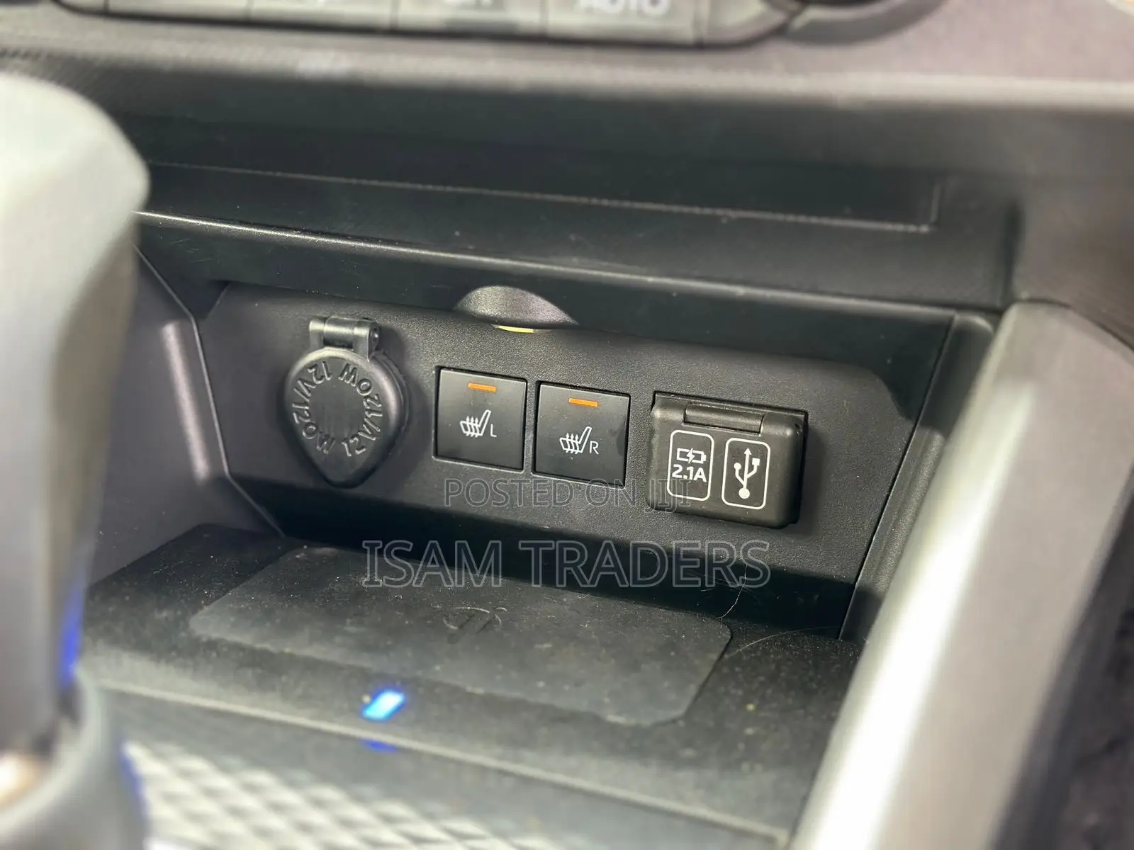 Daihatsu Rocky 2020 Beige