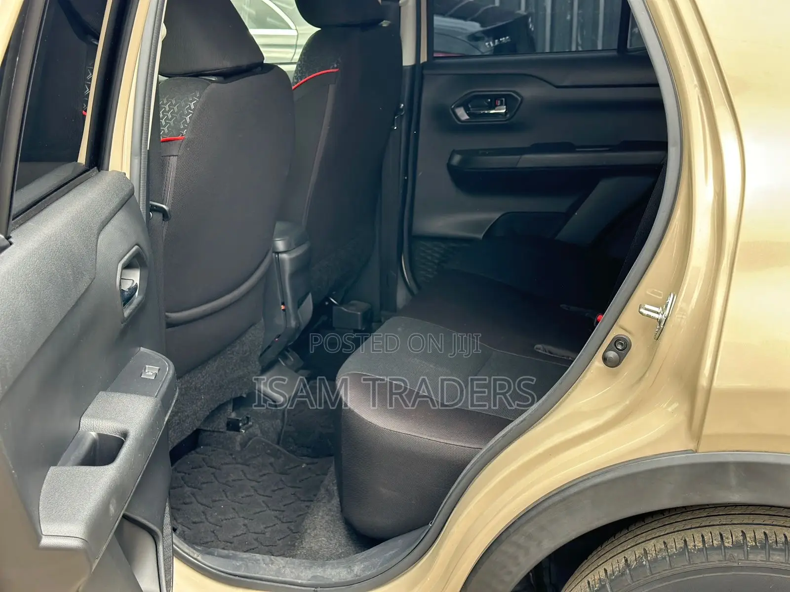 Daihatsu Rocky 2020 Beige