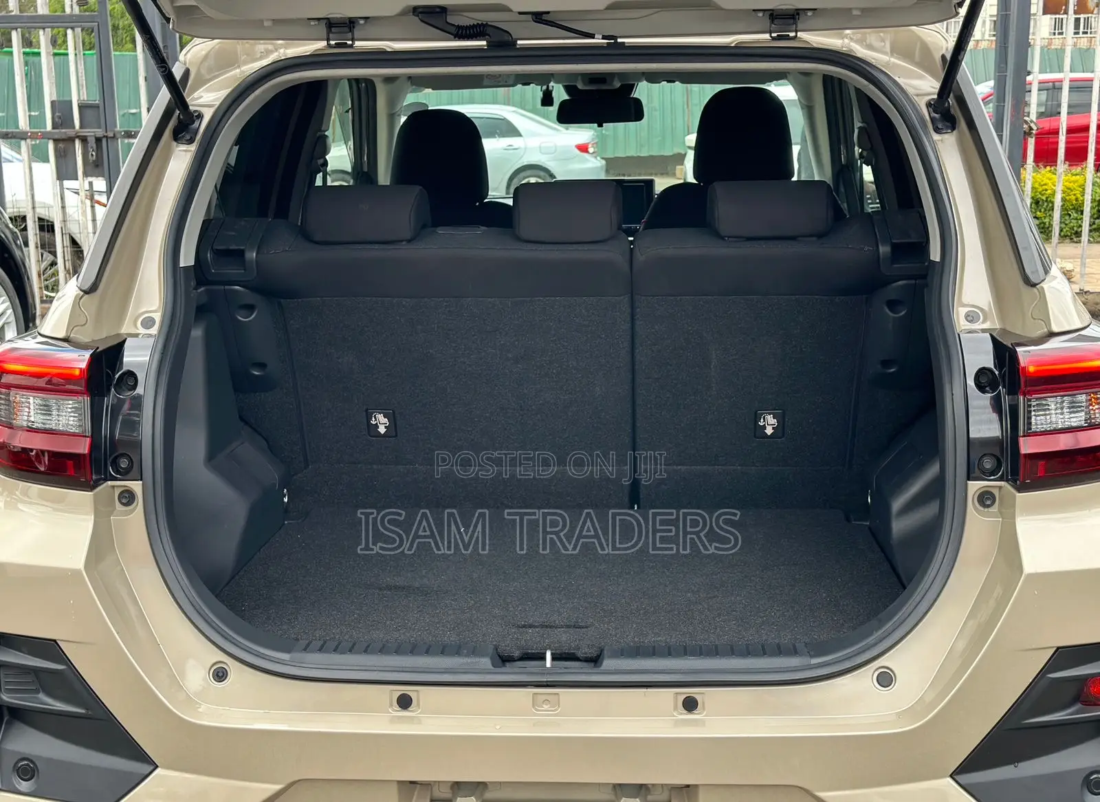 Daihatsu Rocky 2020 Beige