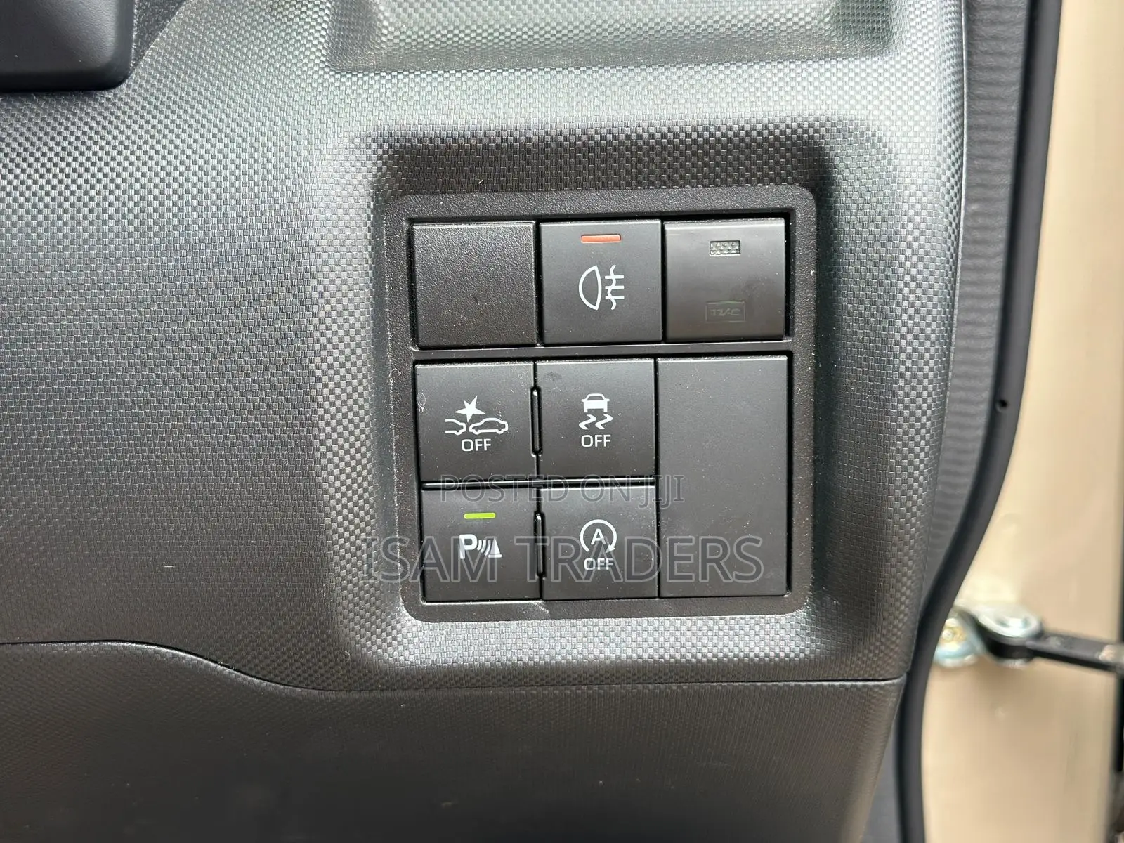 Daihatsu Rocky 2020 Beige