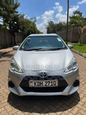 Toyota Aqua 2015 Silver