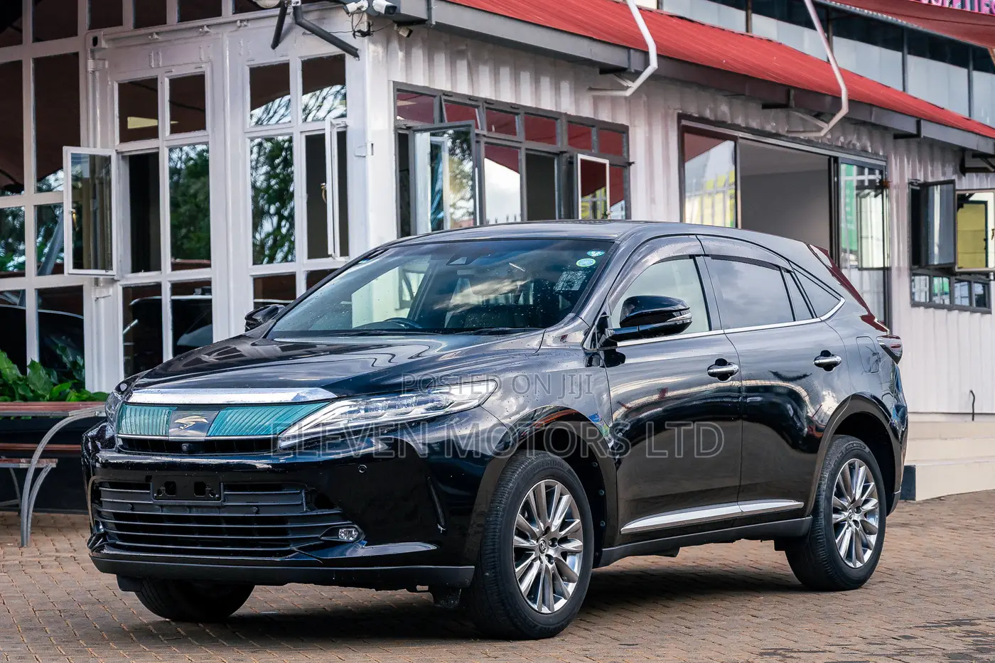 Toyota Harrier 2.0 2019 Black