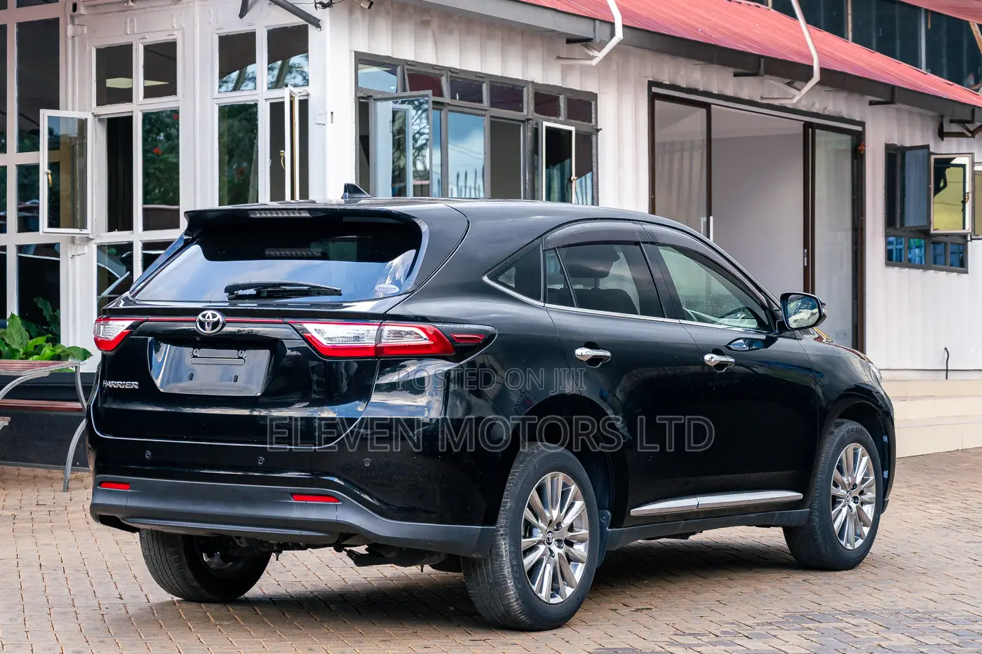 Toyota Harrier 2.0 2019 Black