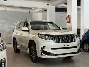 Toyota Land Cruiser Prado 2.8 2018 White